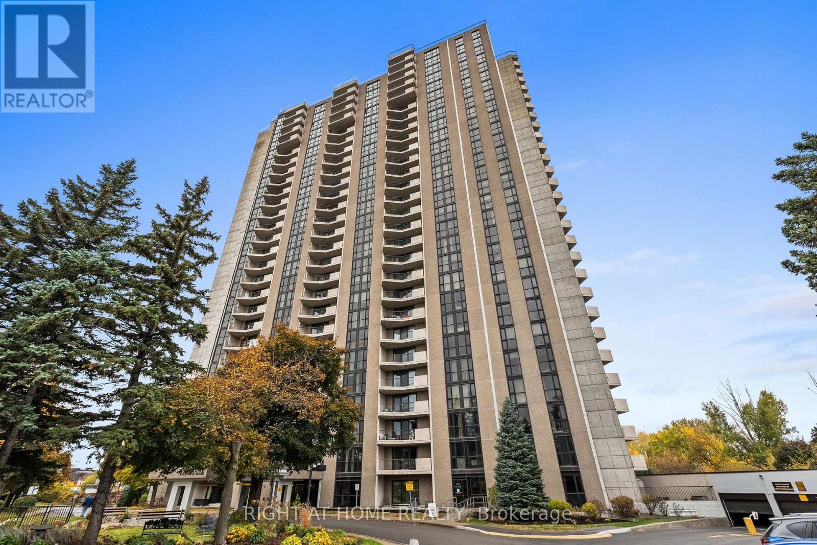 1006 - 1025 RICHMOND ROAD, Ottawa, Ontario