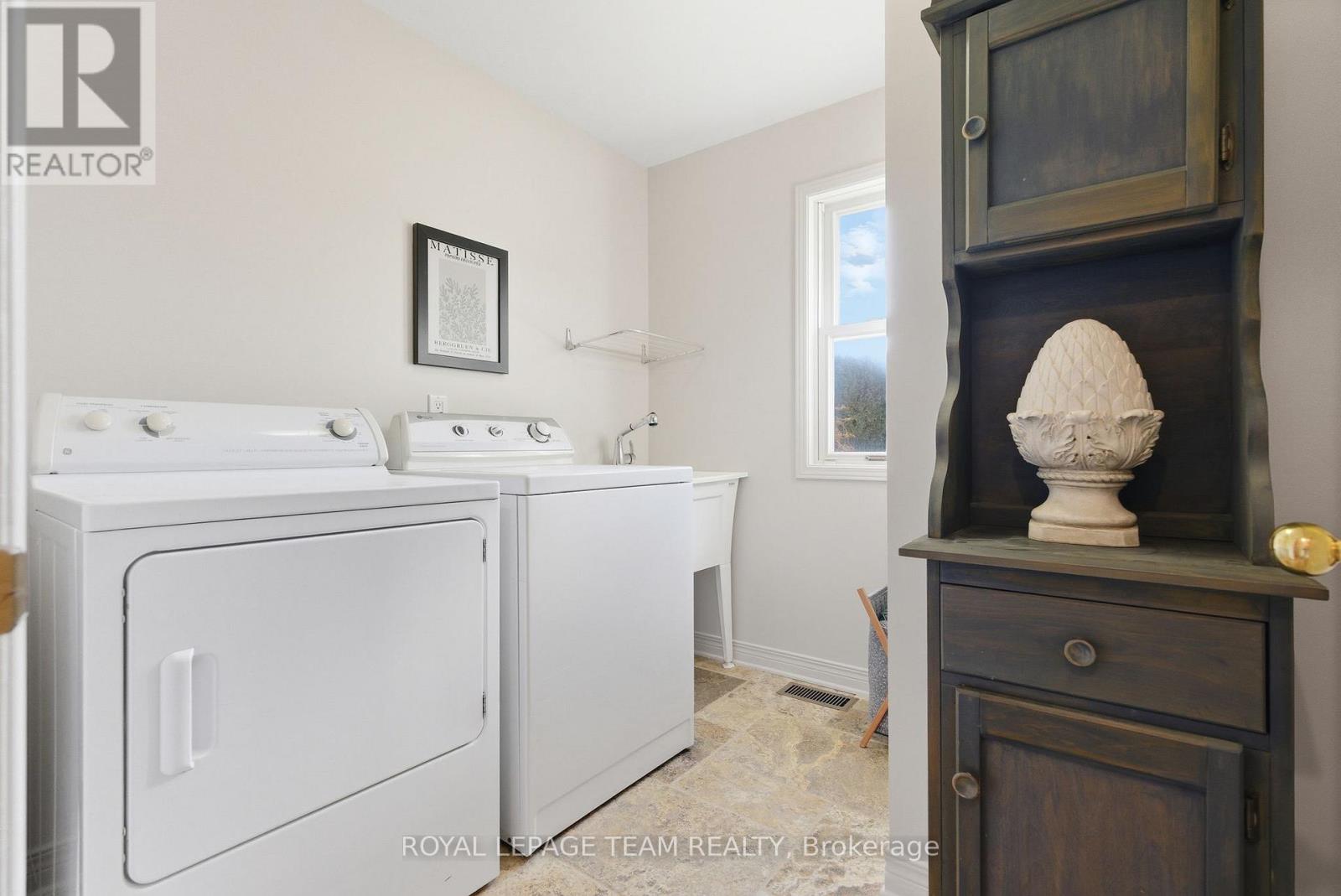 1102 Cindy Hill Crescent, Ottawa, Ontario  K4M 1E8 - Photo 28 - X12484400