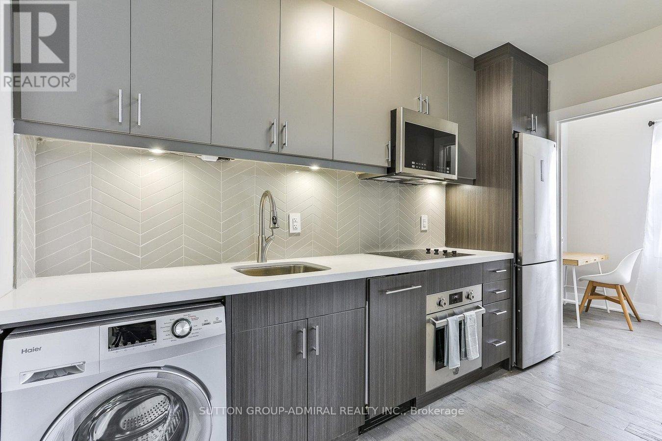 21 - 464 Spadina Road, Toronto, Ontario  M5P 2W4 - Photo 4 - C12482432