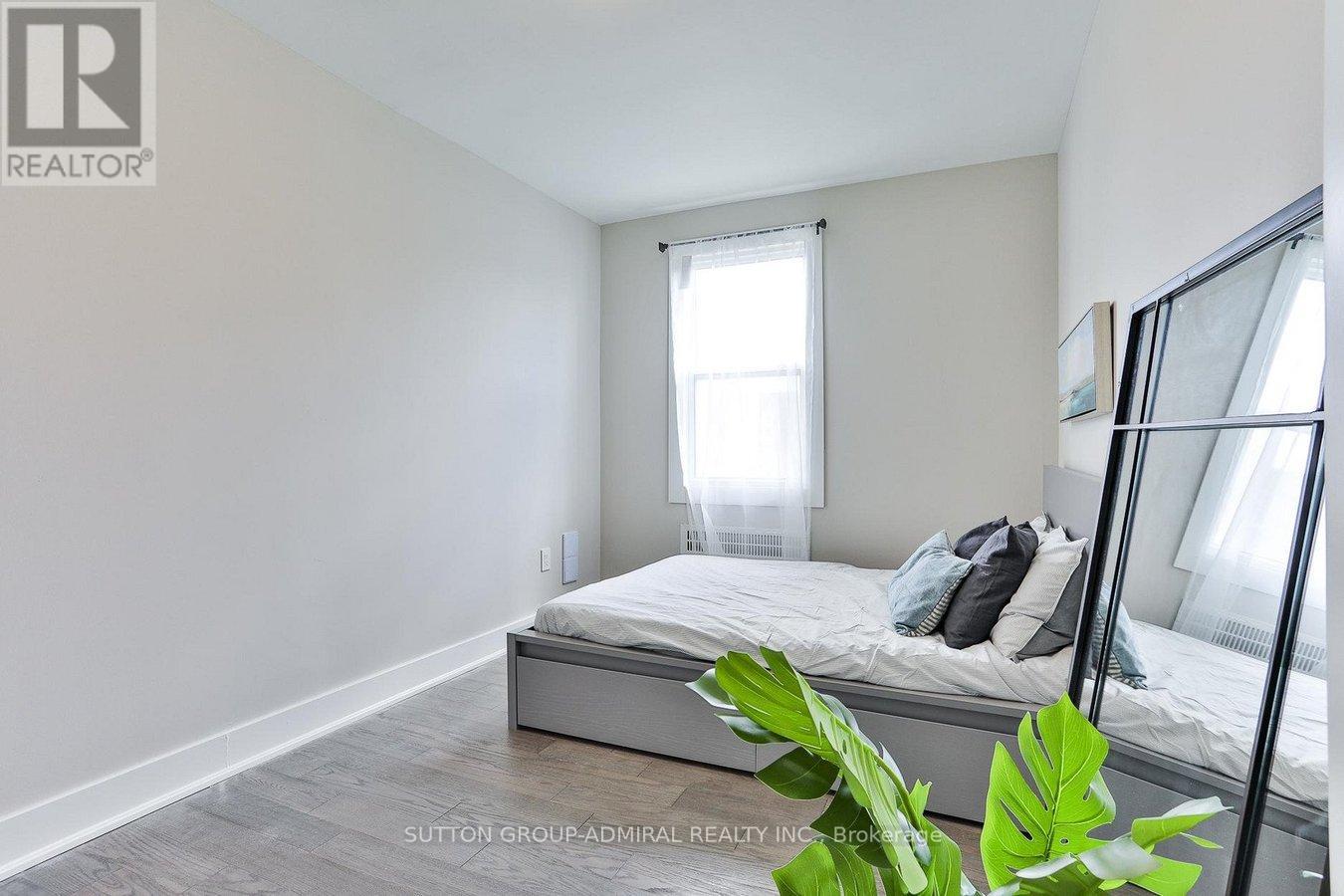 21 - 464 Spadina Road, Toronto, Ontario  M5P 2W4 - Photo 9 - C12482432