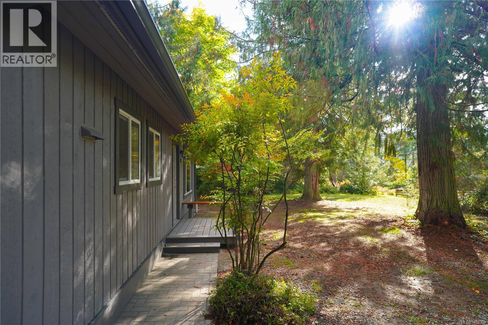 181 Norton Rd, Salt Spring, British Columbia  V8K 2P5 - Photo 3 - 1018369