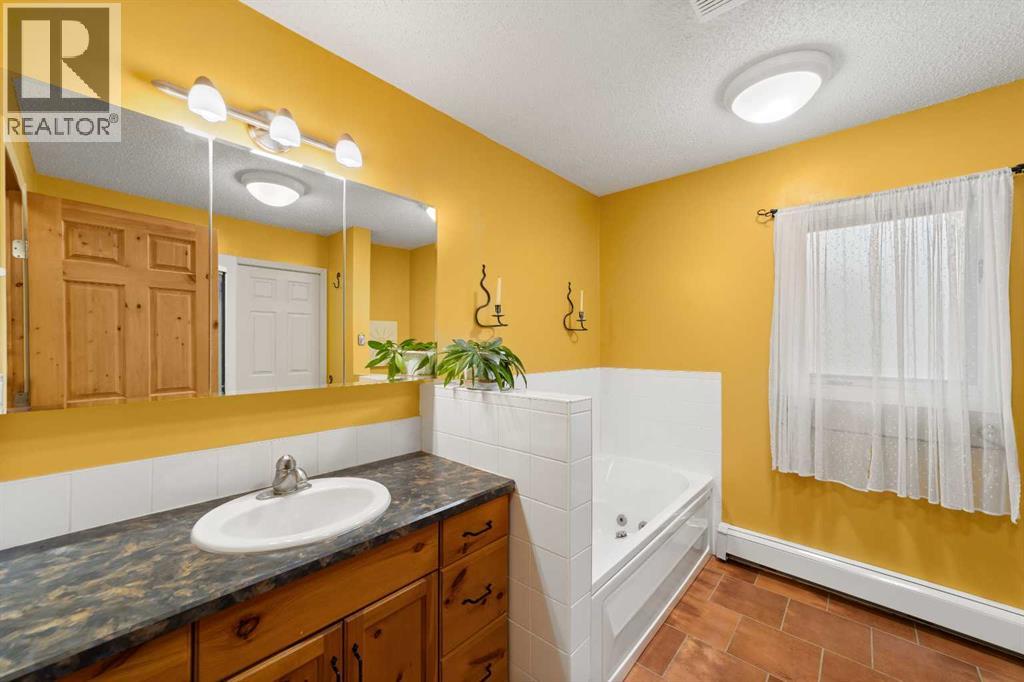 25 Westheights Drive, Didsbury, Alberta  T0M 0W0 - Photo 13 - A2248485