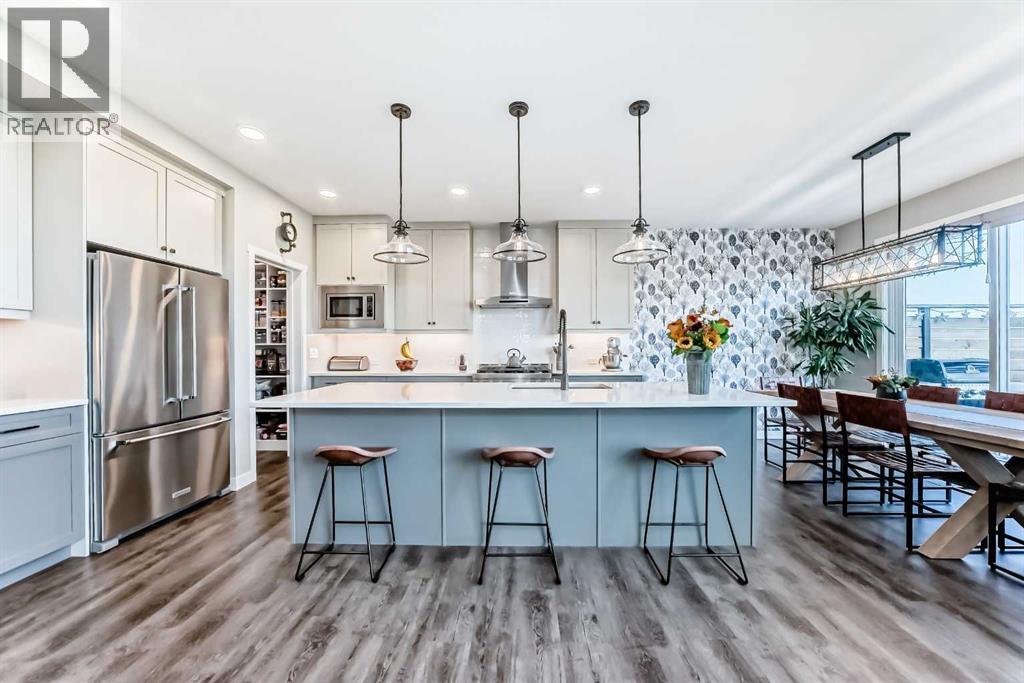 204 Sunrise Common, Cochrane, Alberta  T4C 2R9 - Photo 4 - A2260174