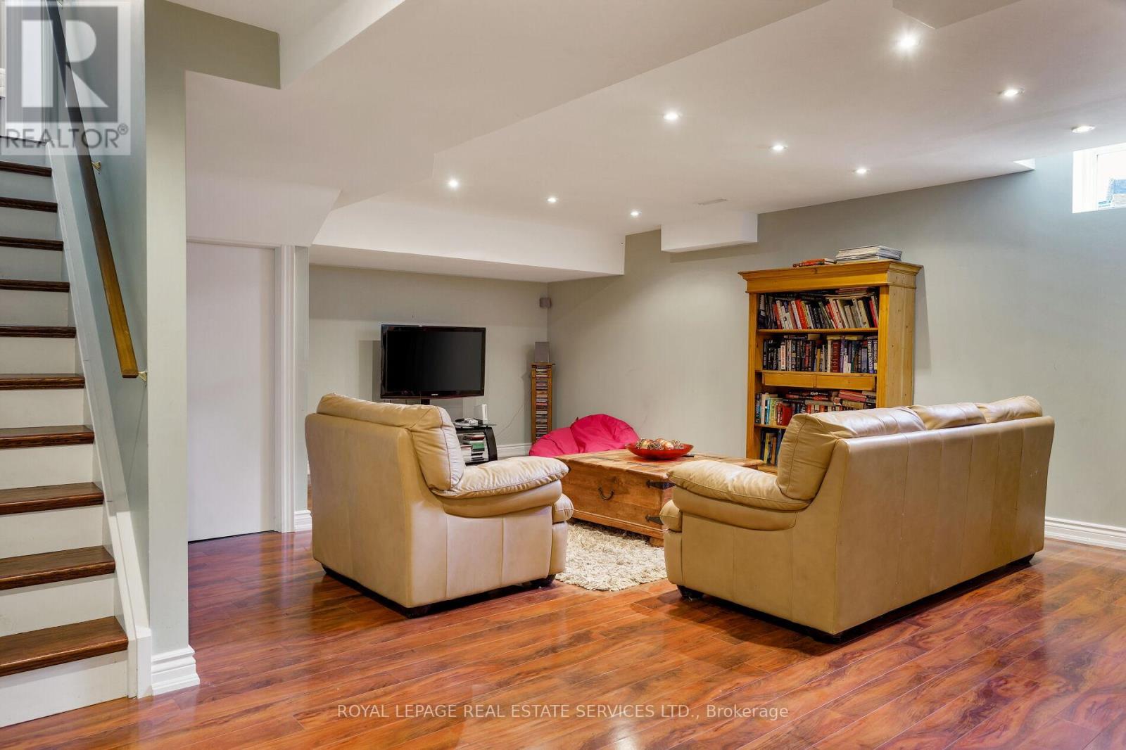 2299 Millstone Drive, Oakville, Ontario  L6M 0H1 - Photo 33 - W12484257