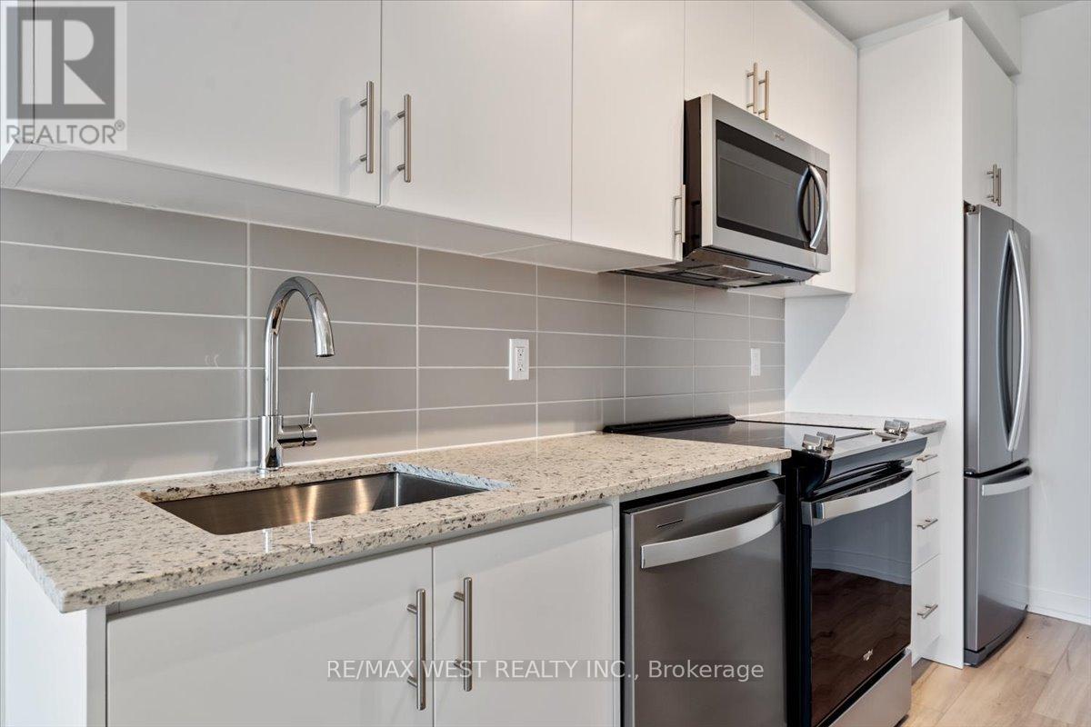 411 - 335 Wheat Boom Drive, Oakville, Ontario  L6H 7C2 - Photo 6 - W12484269