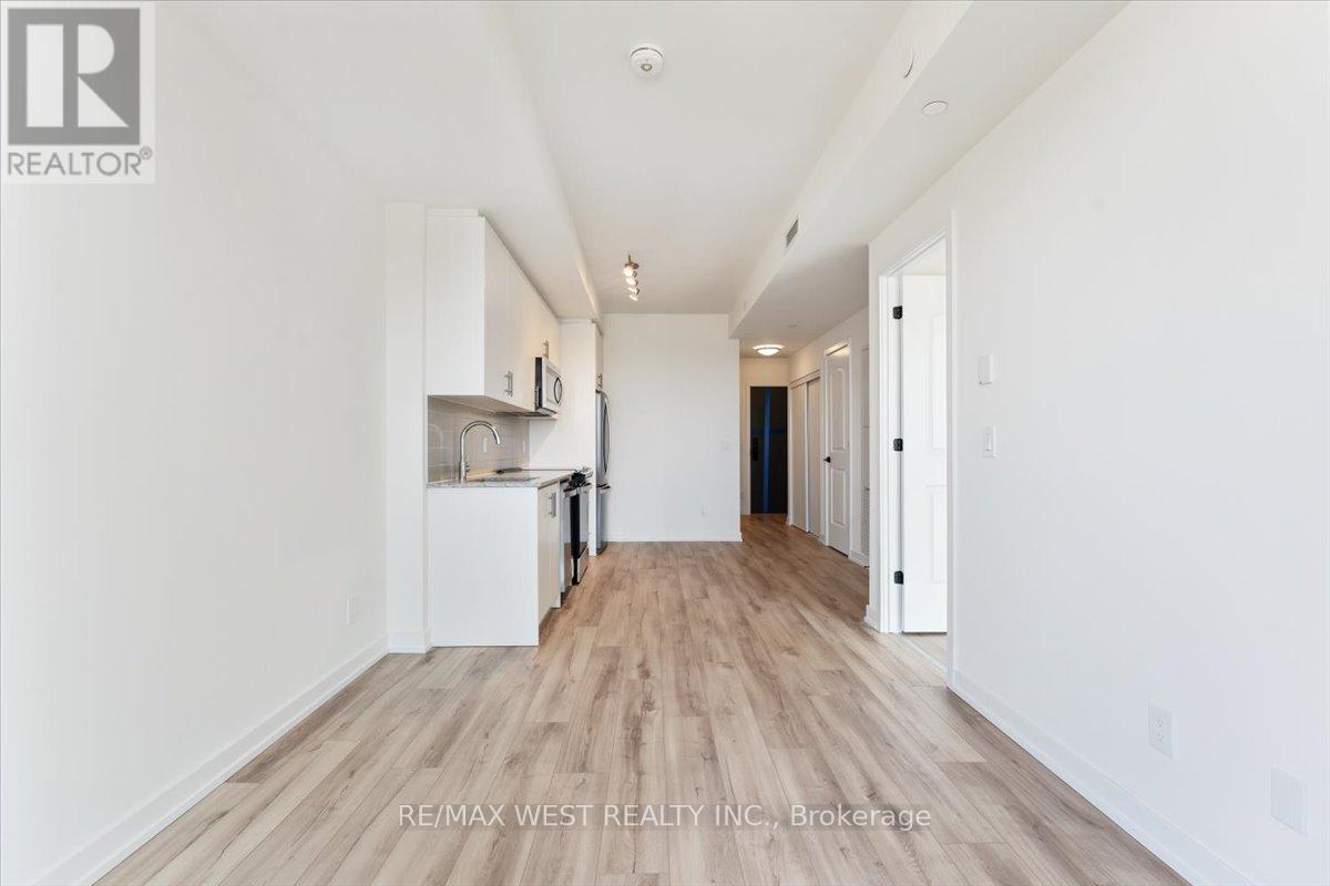 411 - 335 Wheat Boom Drive, Oakville, Ontario  L6H 7C2 - Photo 8 - W12484269