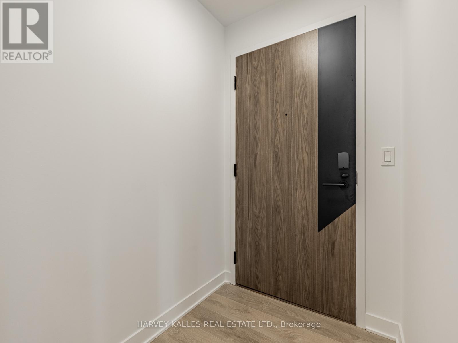 425 - 1037 The Queensway, Toronto, Ontario  M8Z 6C7 - Photo 3 - W12484284