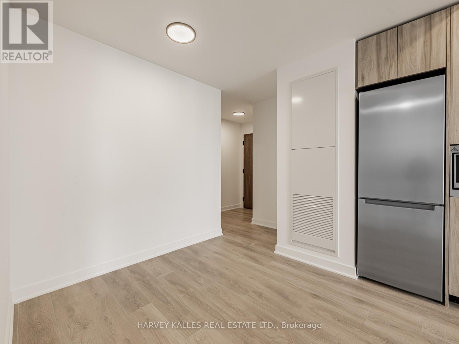 425 - 1037 The Queensway, Toronto, Ontario  M8Z 6C7 - Photo 4 - W12484284