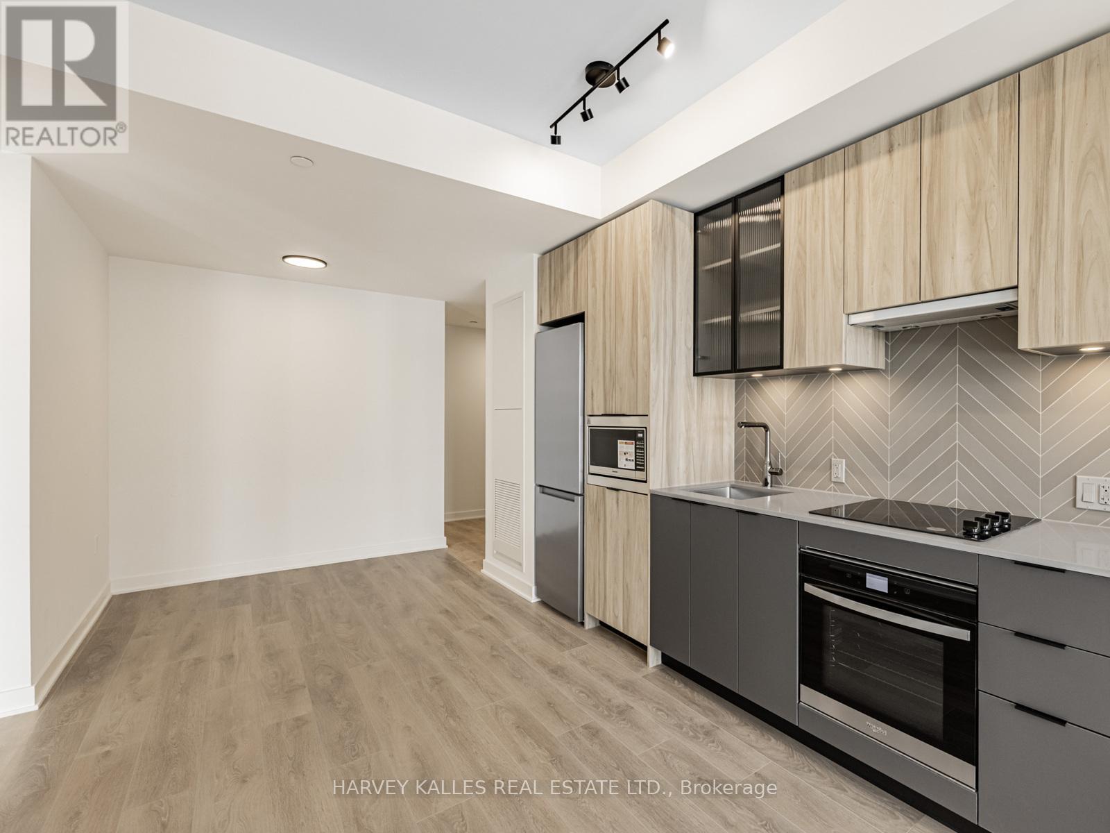425 - 1037 The Queensway, Toronto, Ontario  M8Z 6C7 - Photo 6 - W12484284