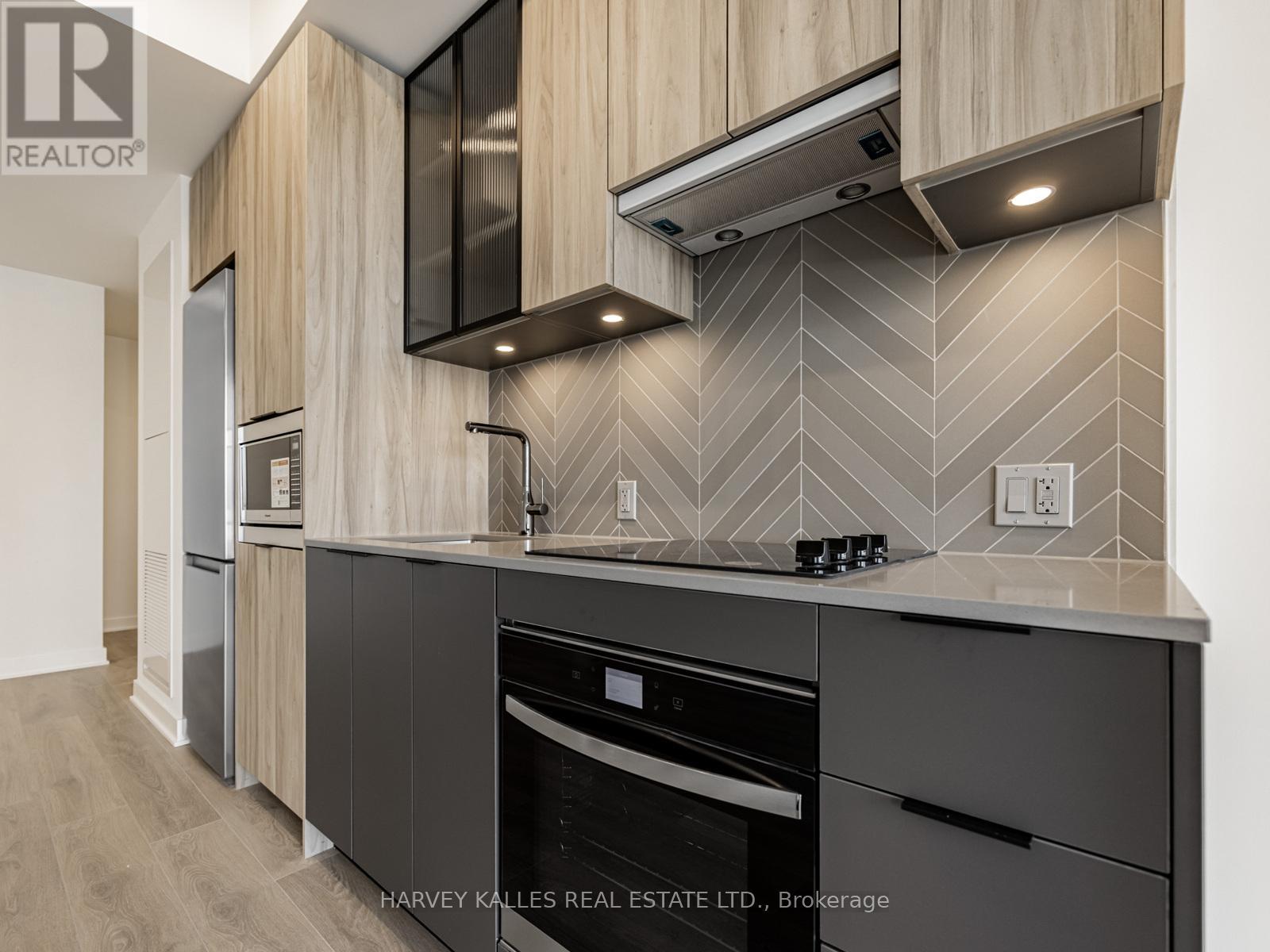 425 - 1037 The Queensway, Toronto, Ontario  M8Z 6C7 - Photo 7 - W12484284