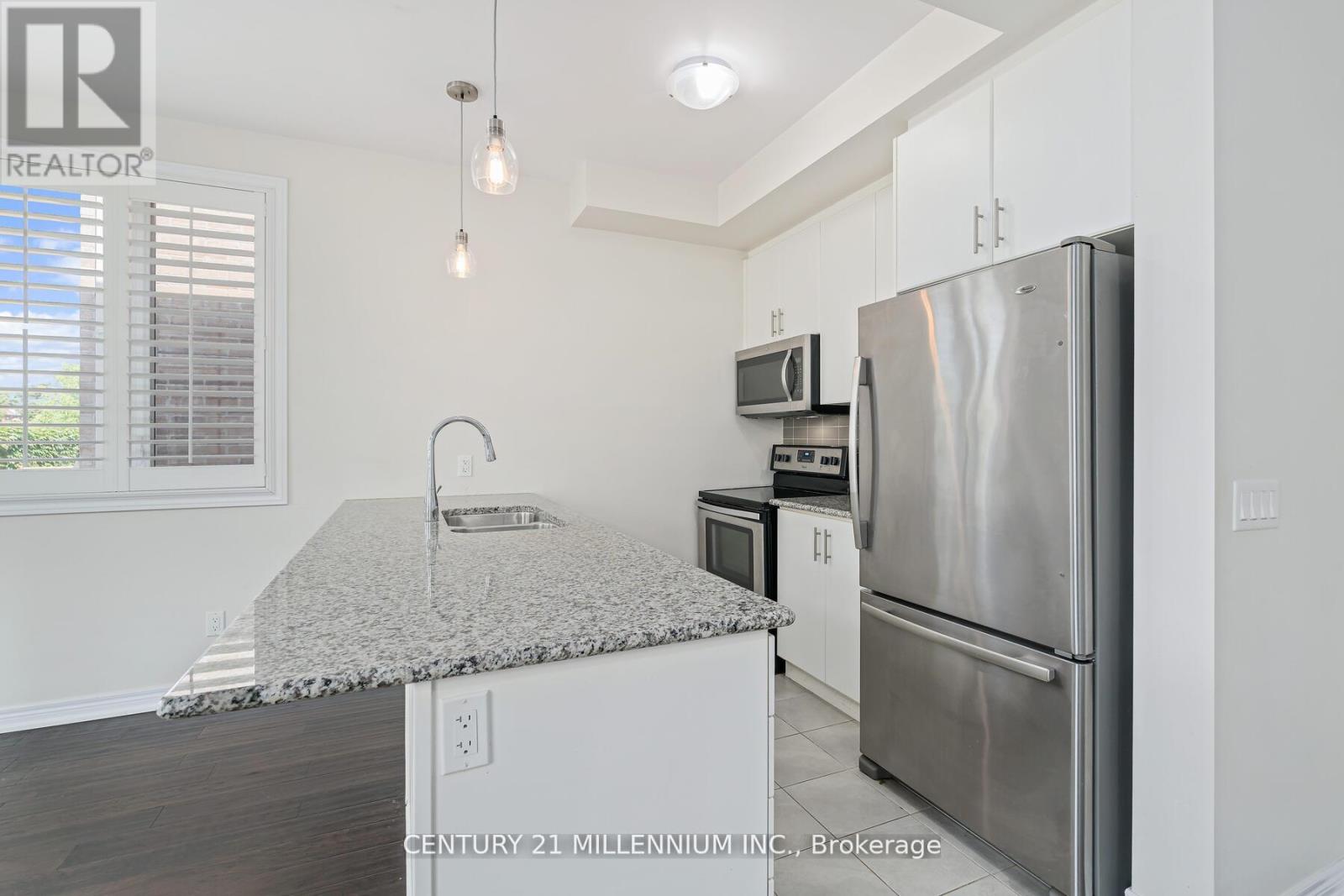2368 Natasha Circle, Oakville, Ontario  L6M 1N9 - Photo 11 - W12484290