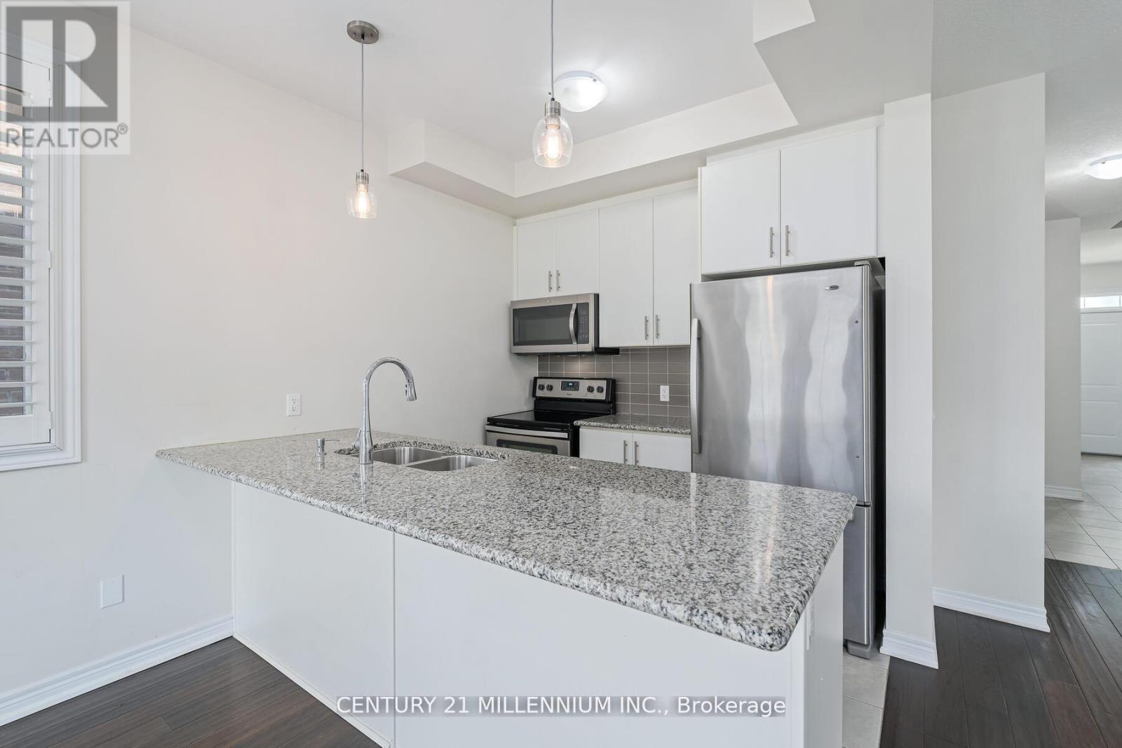 2368 Natasha Circle, Oakville, Ontario  L6M 1N9 - Photo 12 - W12484290