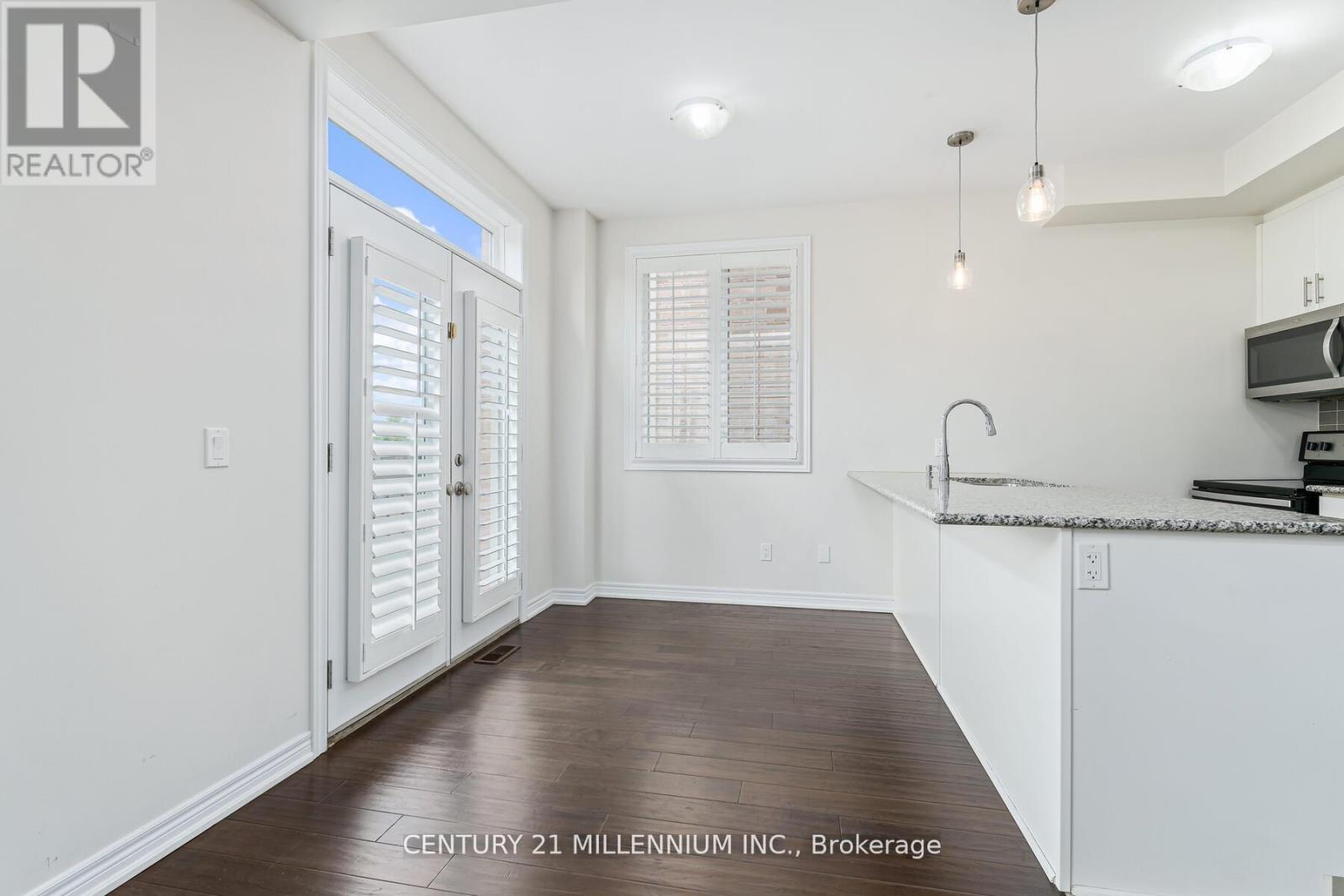 2368 Natasha Circle, Oakville, Ontario  L6M 1N9 - Photo 13 - W12484290