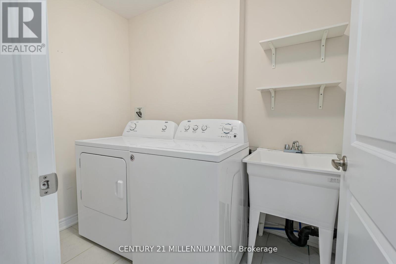 2368 Natasha Circle, Oakville, Ontario  L6M 1N9 - Photo 24 - W12484290