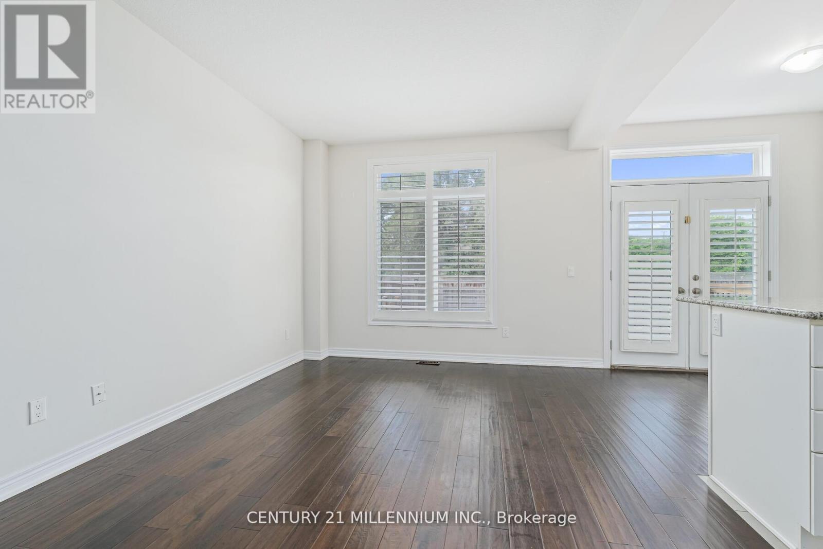 2368 Natasha Circle, Oakville, Ontario  L6M 1N9 - Photo 6 - W12484290