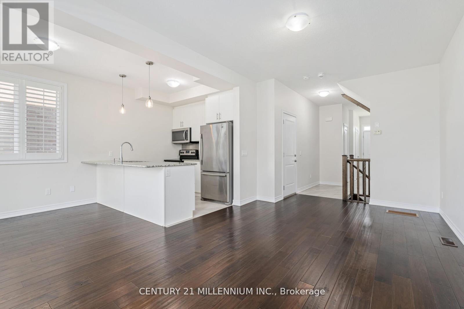 2368 Natasha Circle, Oakville, Ontario  L6M 1N9 - Photo 8 - W12484290