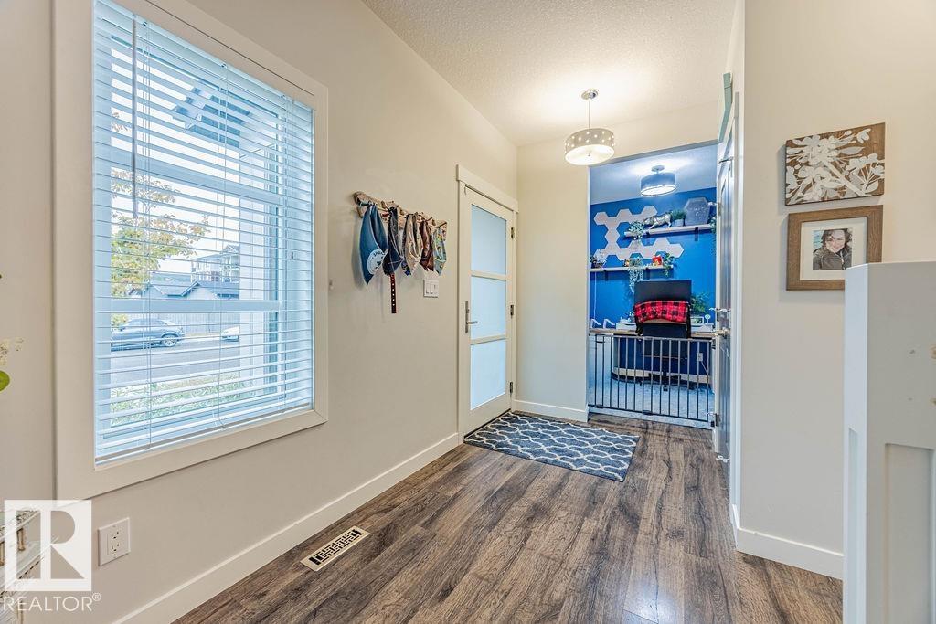 18107 77 St Nw, Edmonton, Alberta  T5Z 0L8 - Photo 2 - E4463664