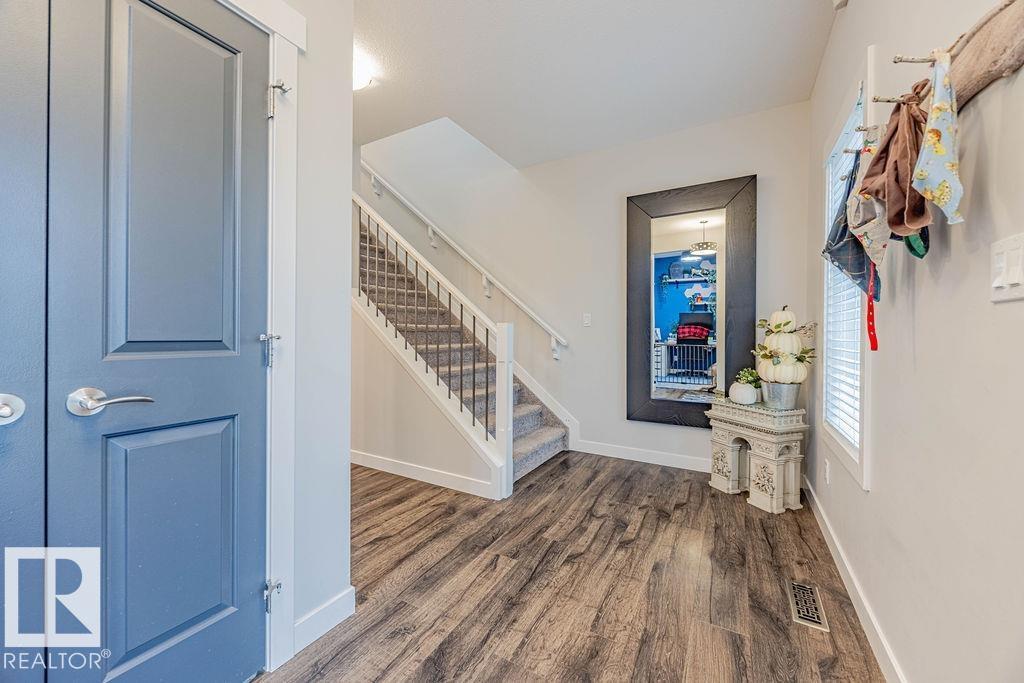 18107 77 St Nw, Edmonton, Alberta  T5Z 0L8 - Photo 3 - E4463664