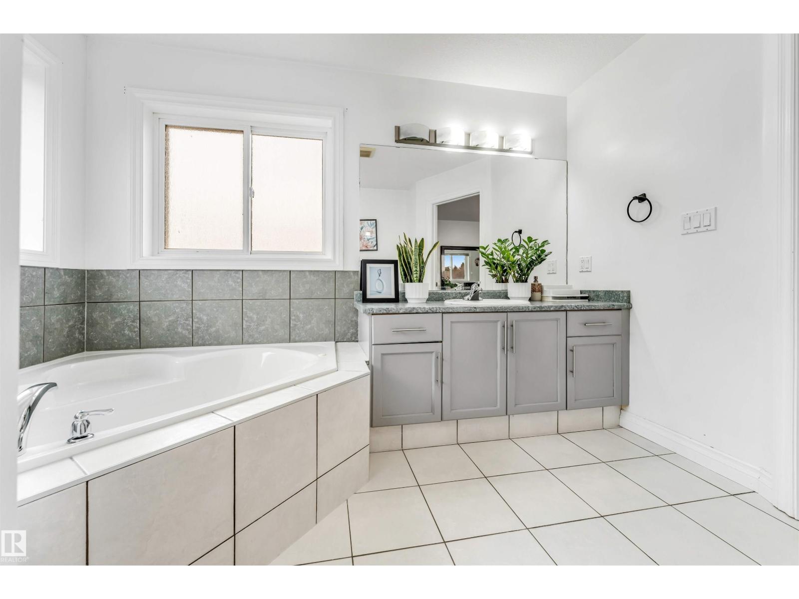 3319 18 St Nw, Edmonton, Alberta  T6T 0H4 - Photo 34 - E4463665