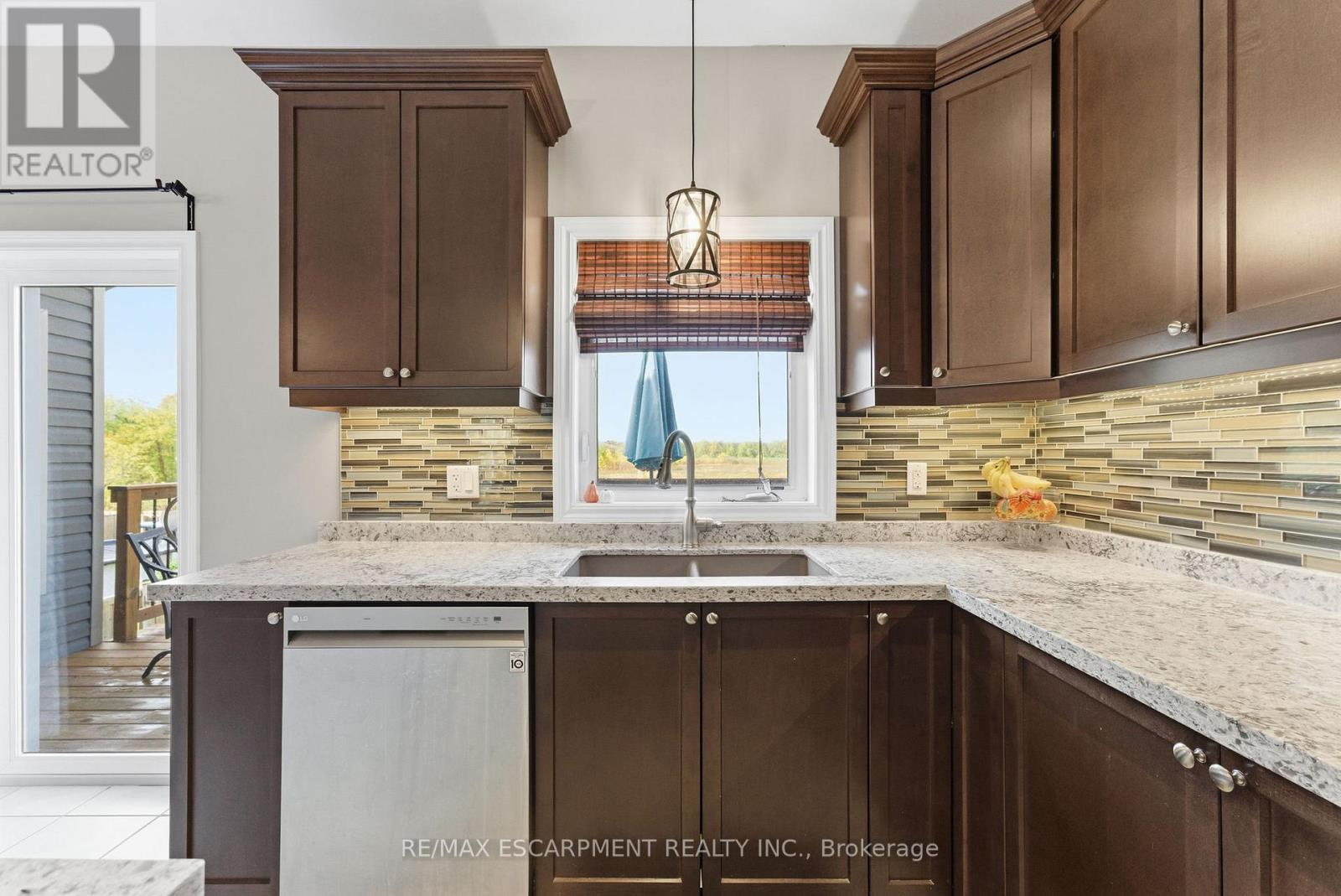 383 Erie Avenue, Brantford, Ontario  N3S 0E6 - Photo 13 - X12484298