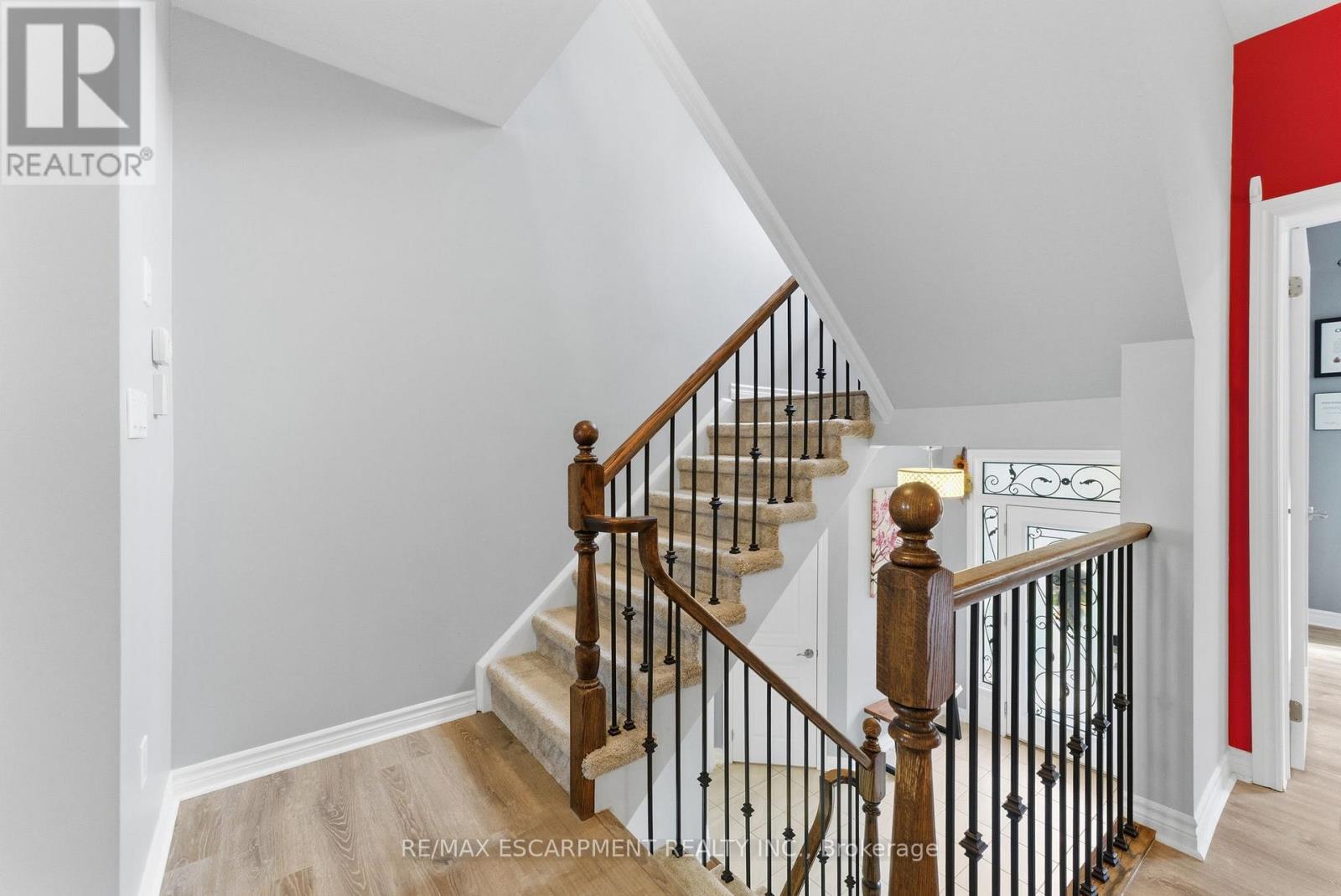 383 Erie Avenue, Brantford, Ontario  N3S 0E6 - Photo 9 - X12484298