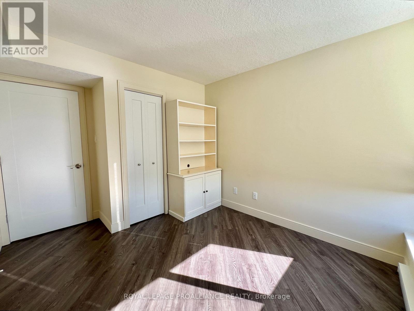 1002 - 344 Front Street, Belleville, Ontario K8N 5M4 - Photo 18 - X12432563