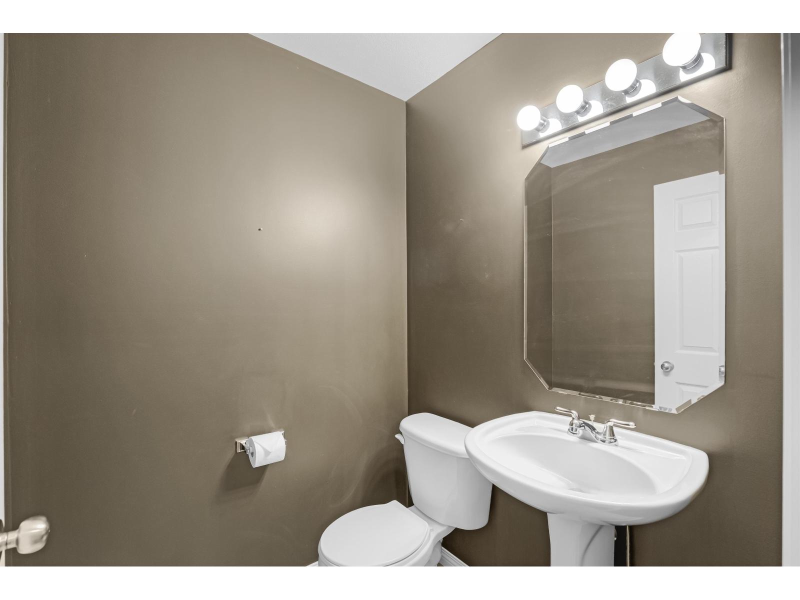 63 8737 161 Street, Surrey, British Columbia  V4N 5G3 - Photo 3 - R3062161