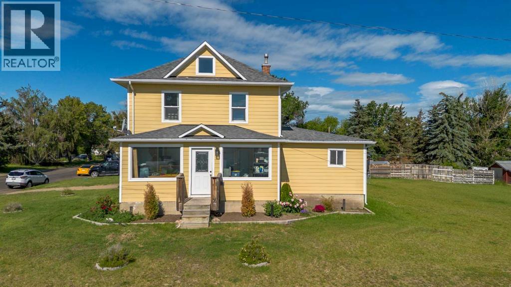 202 4 Street, Warner, Alberta