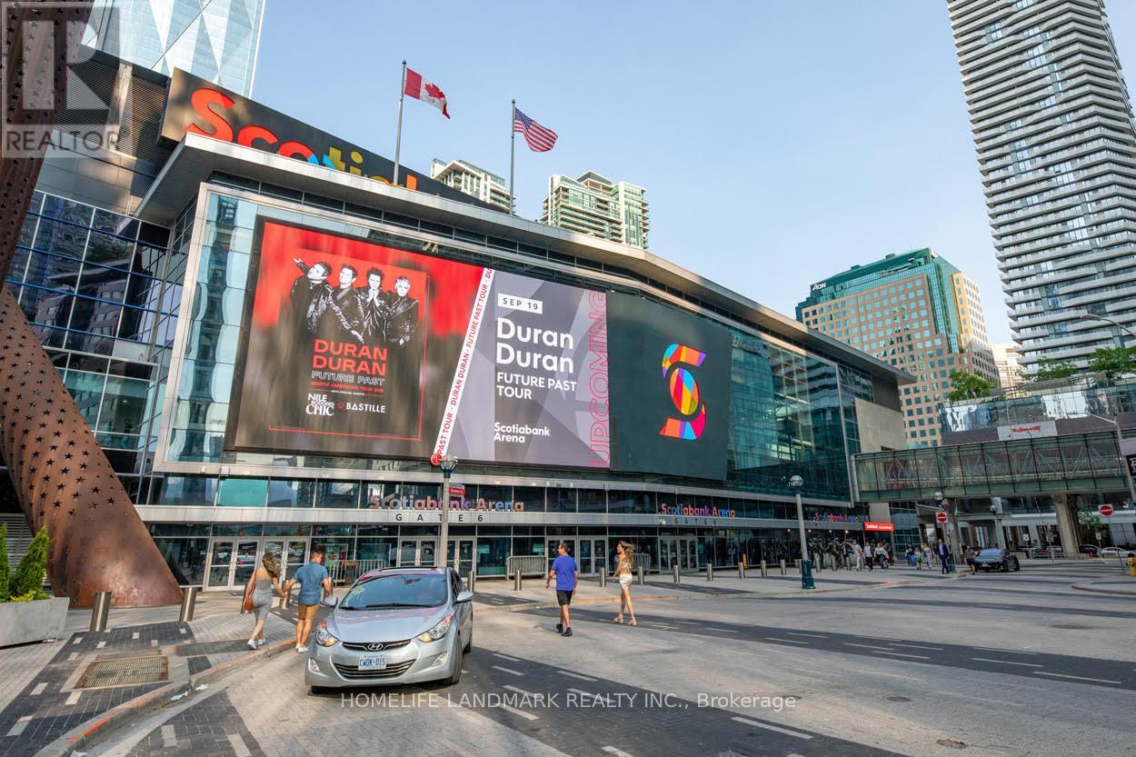 4003 - 55 Bremner Boulevard, Toronto, Ontario  M5J 0A6 - Photo 1 - C12484314