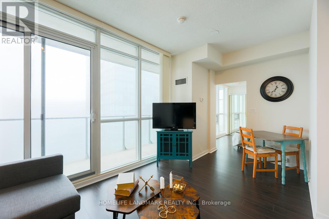 4003 - 55 Bremner Boulevard, Toronto, Ontario  M5J 0A6 - Photo 10 - C12484314