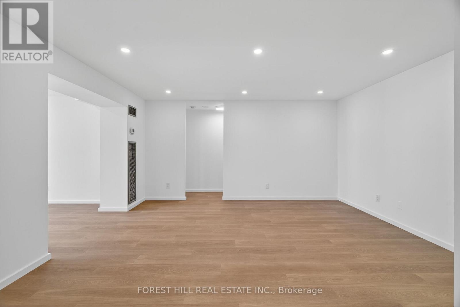 2703 - 633 Bay Street, Toronto, Ontario  M5G 2G4 - Photo 10 - C12484316