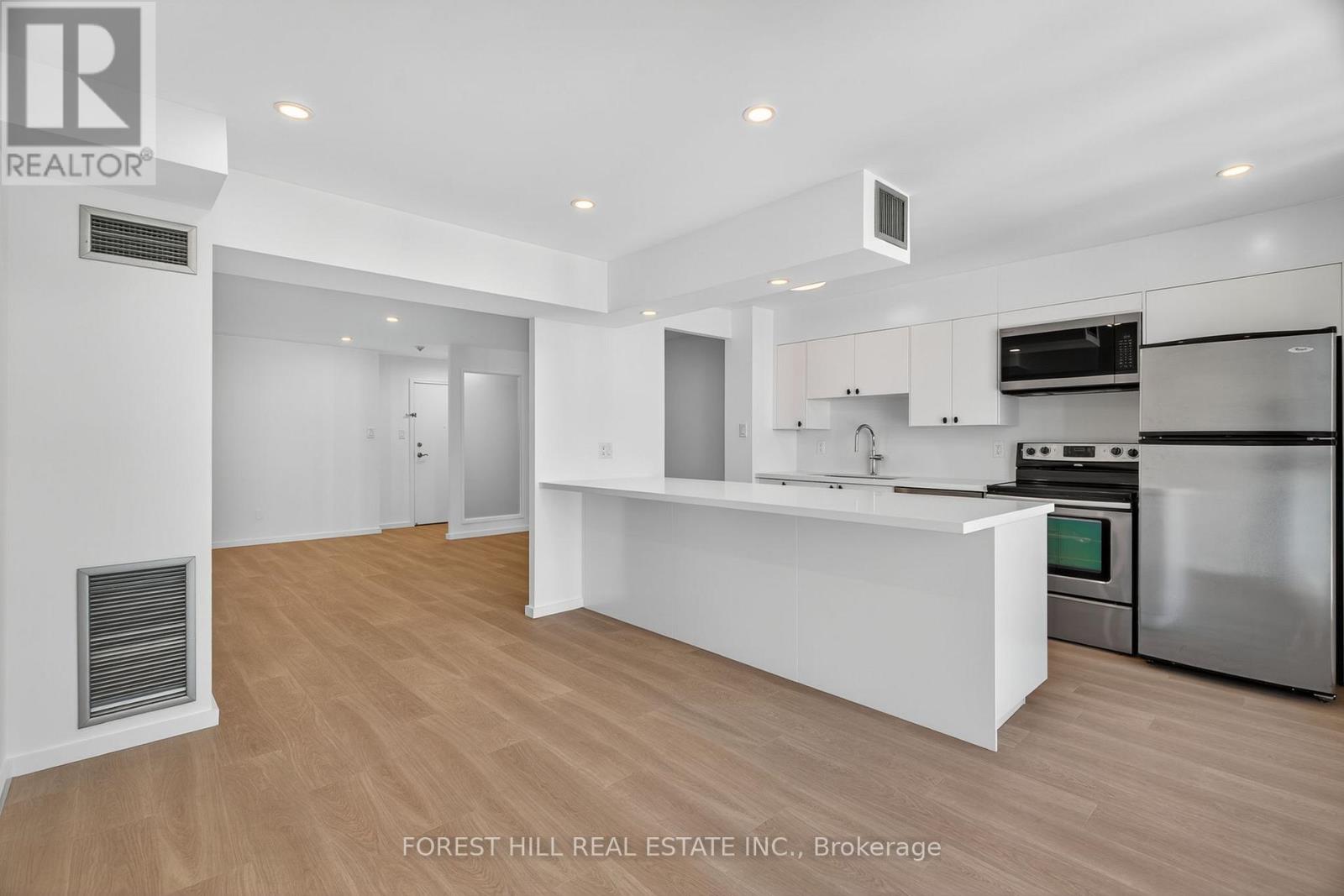 2703 - 633 Bay Street, Toronto, Ontario  M5G 2G4 - Photo 16 - C12484316