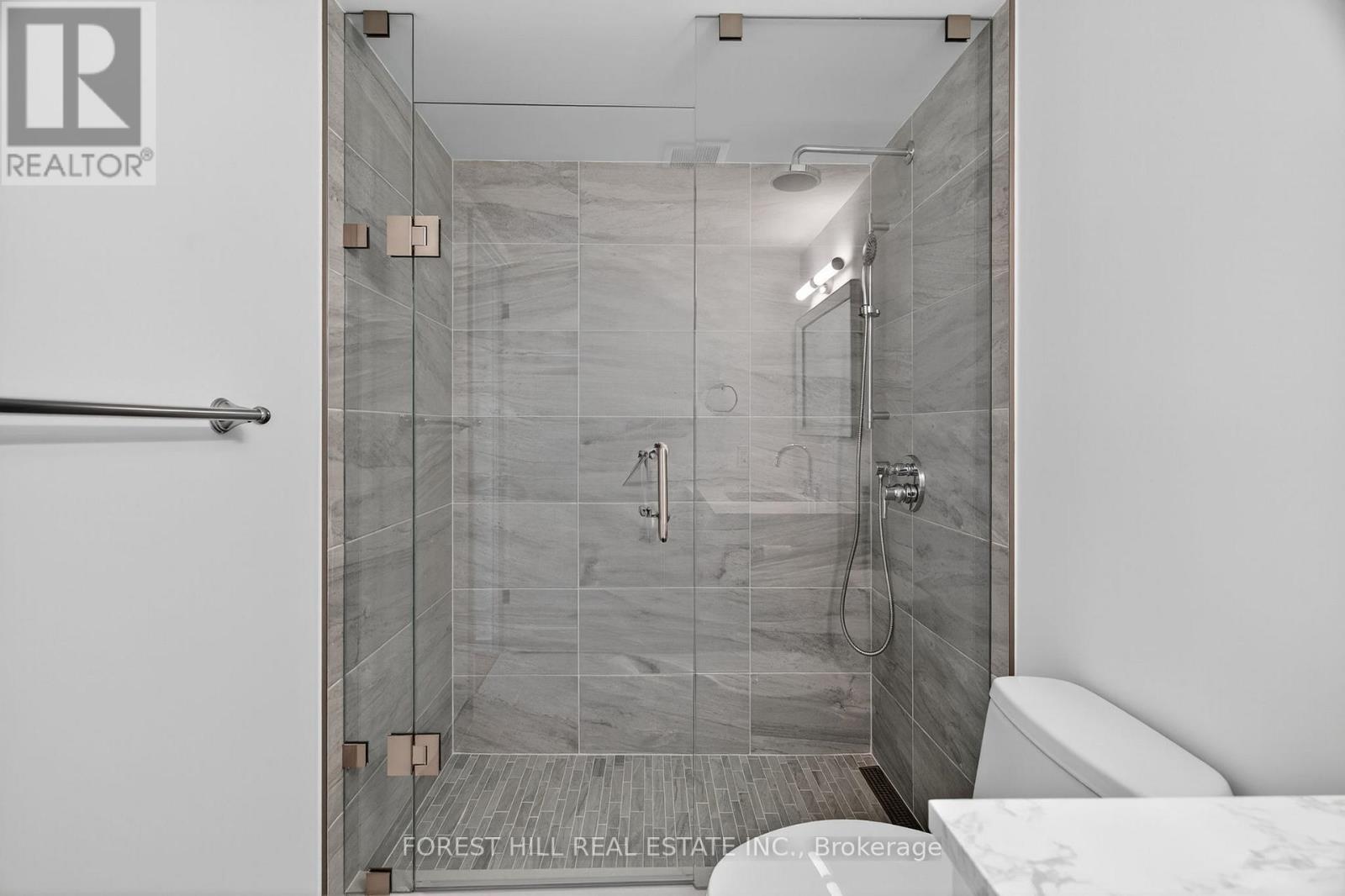 2703 - 633 Bay Street, Toronto, Ontario  M5G 2G4 - Photo 23 - C12484316