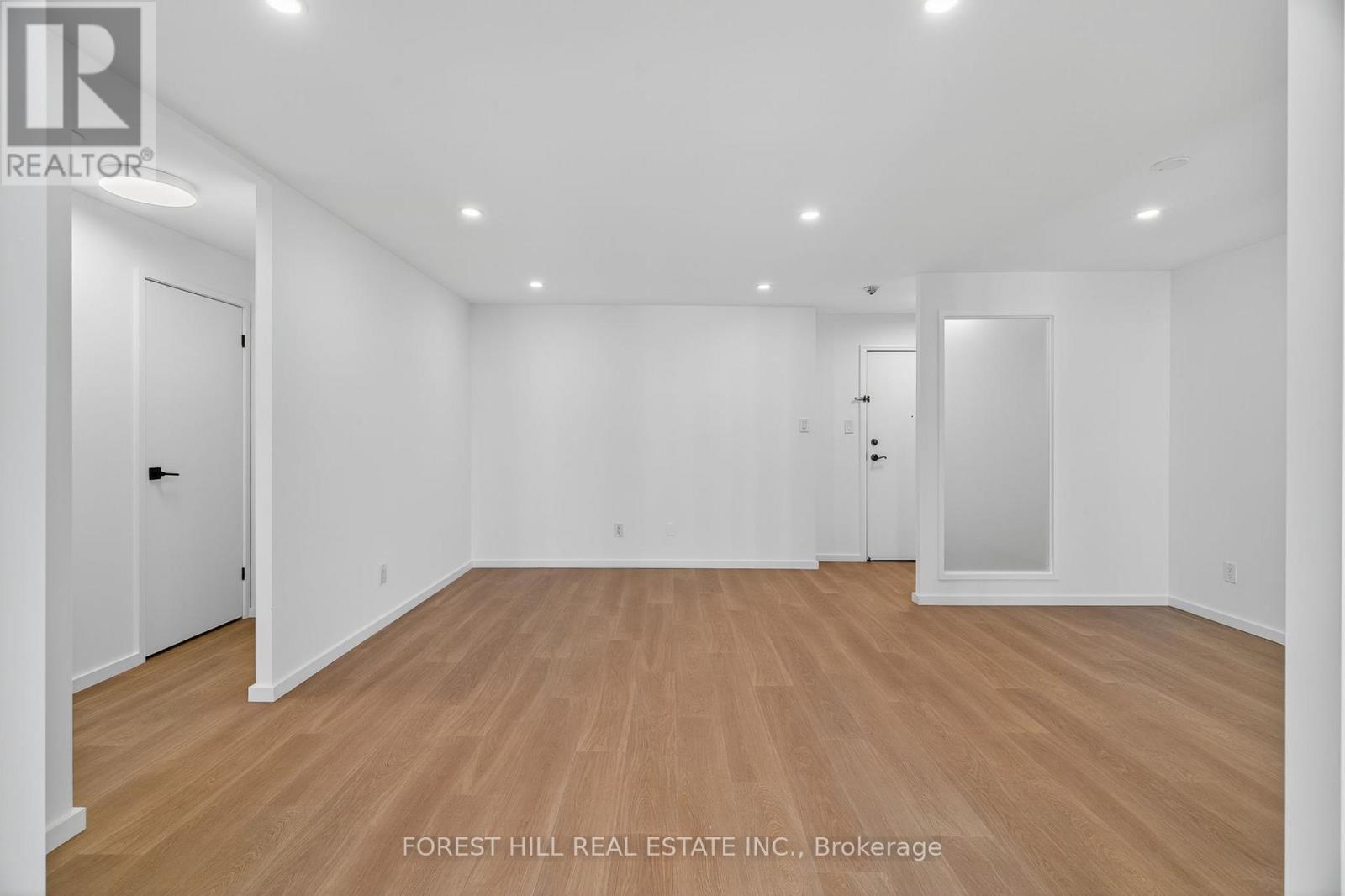 2703 - 633 Bay Street, Toronto, Ontario  M5G 2G4 - Photo 7 - C12484316
