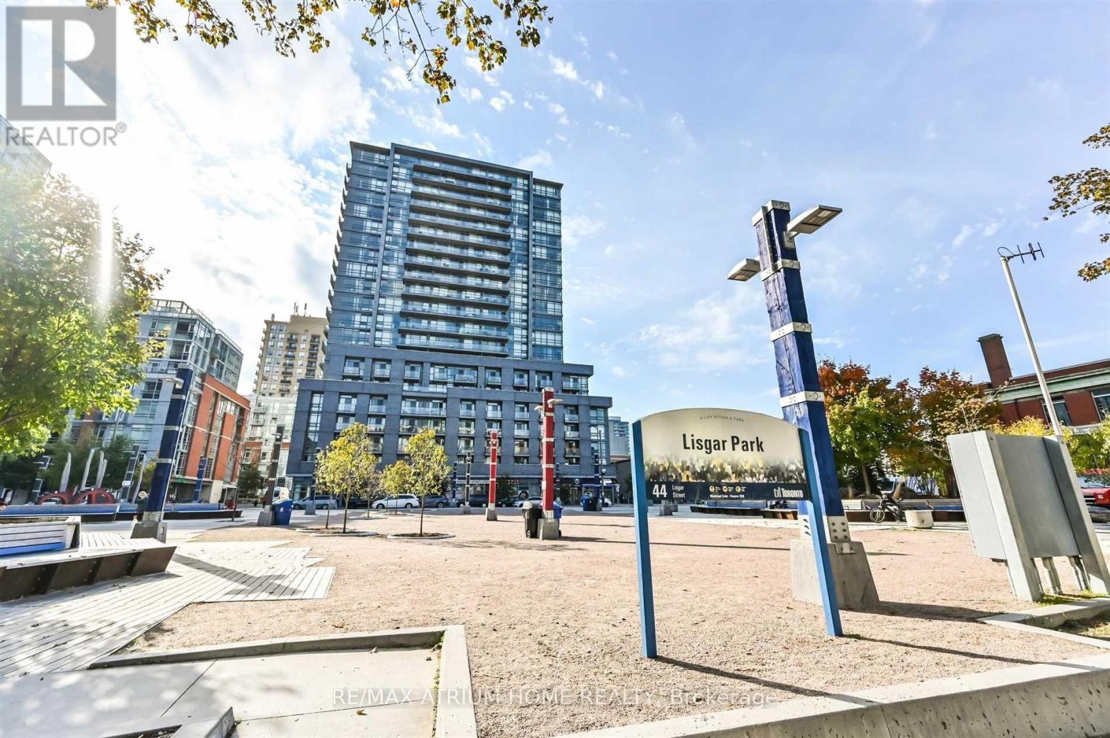 2005 - 68 ABELL STREET, Toronto, Ontario