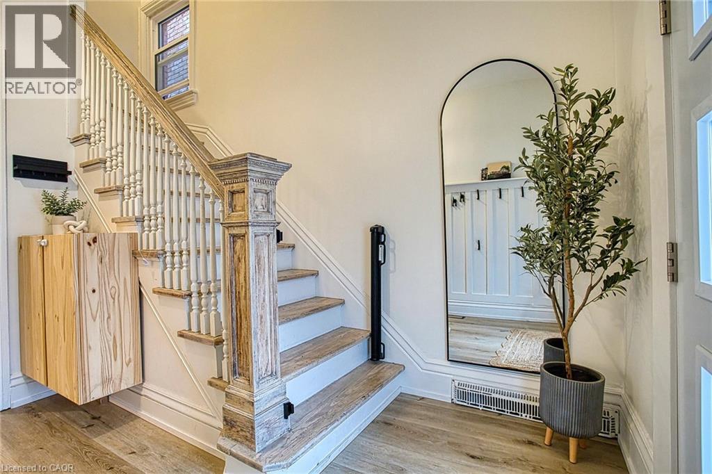 176 Emerald Street S, Hamilton, Ontario  L8N 2V7 - Photo 5 - 40781374