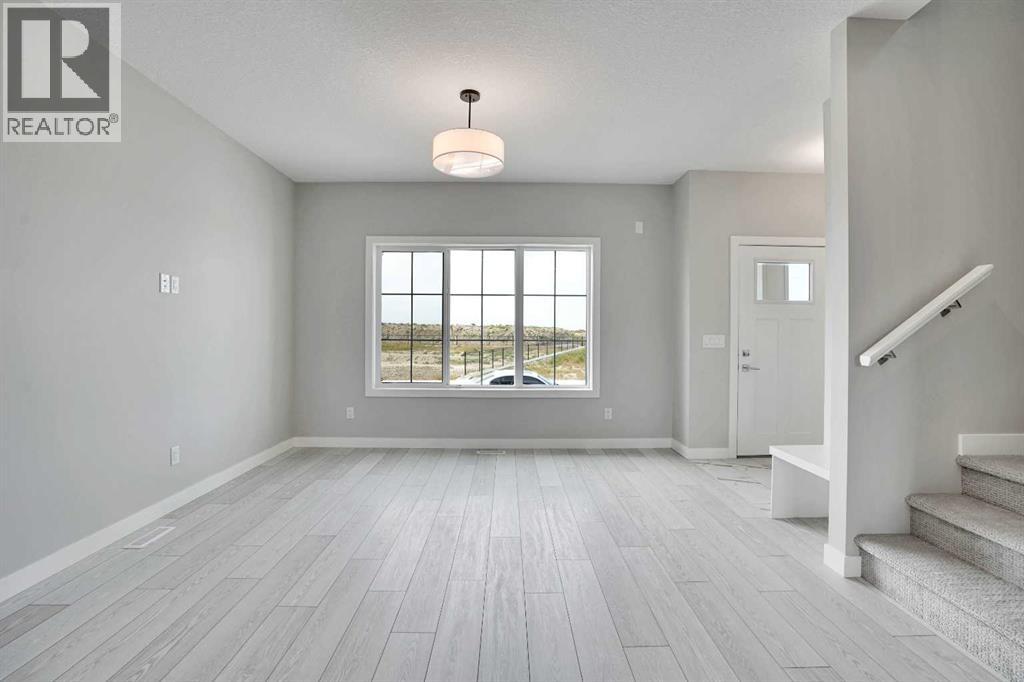 108 Bridgeport Green, Chestermere, Alberta  T1X 3C9 - Photo 9 - A2253734