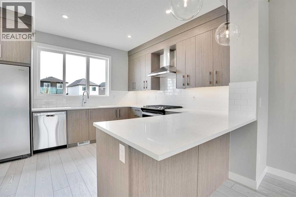 108 Bridgeport Green, Chestermere, Alberta  T1X 3C9 - Photo 14 - A2253734