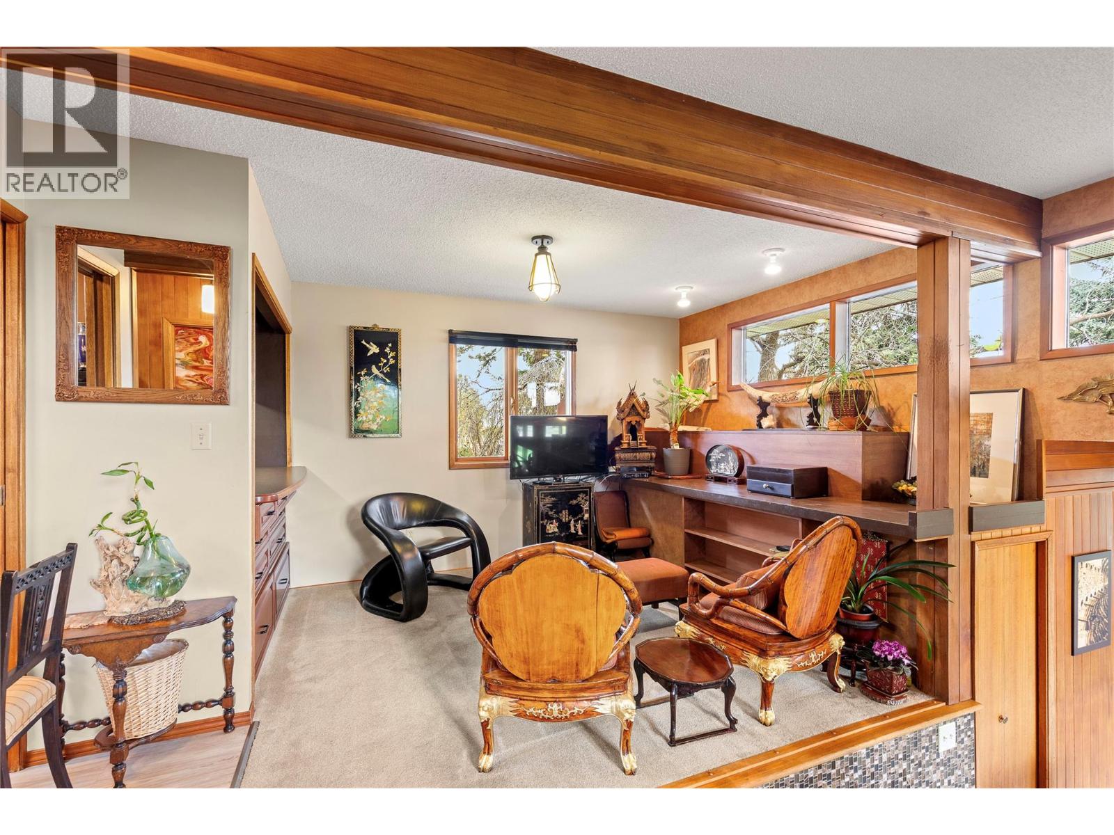 239 Stepping Stones Crescent, Spallumcheen, British Columbia  V1H 1X2 - Photo 7 - 10343769