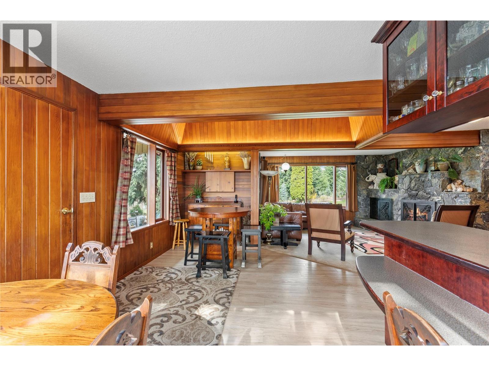 239 Stepping Stones Crescent, Spallumcheen, British Columbia  V1H 1X2 - Photo 21 - 10343769