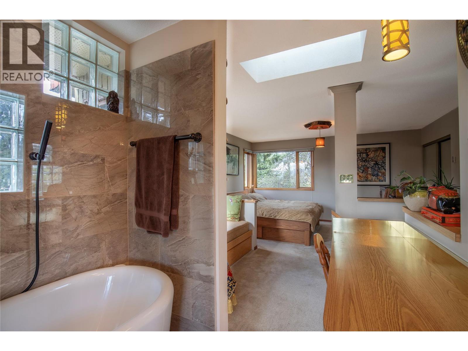 239 Stepping Stones Crescent, Spallumcheen, British Columbia  V1H 1X2 - Photo 45 - 10343769