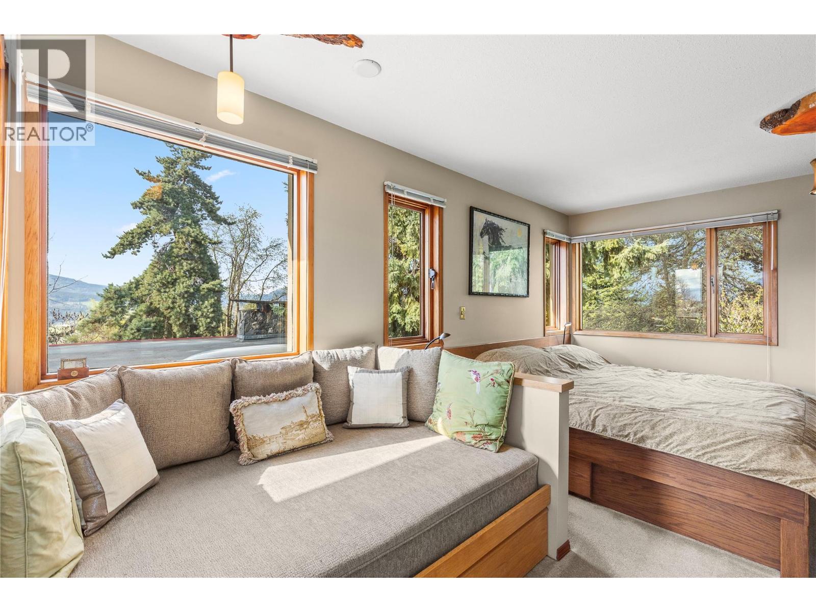 239 Stepping Stones Crescent, Spallumcheen, British Columbia  V1H 1X2 - Photo 41 - 10343769