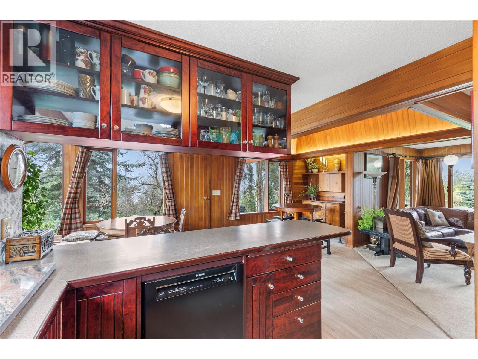 239 Stepping Stones Crescent, Spallumcheen, British Columbia  V1H 1X2 - Photo 16 - 10343769