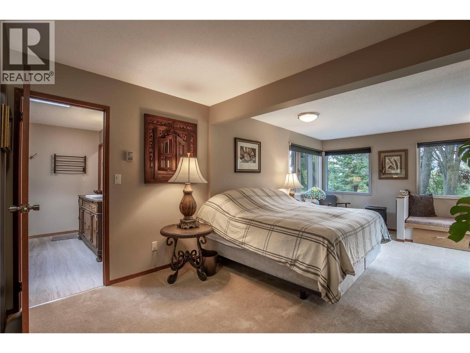 239 Stepping Stones Crescent, Spallumcheen, British Columbia  V1H 1X2 - Photo 29 - 10343769