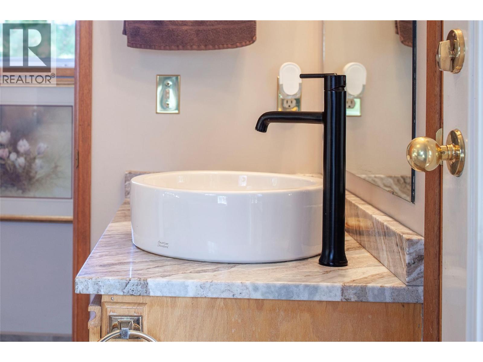 239 Stepping Stones Crescent, Spallumcheen, British Columbia  V1H 1X2 - Photo 47 - 10343769