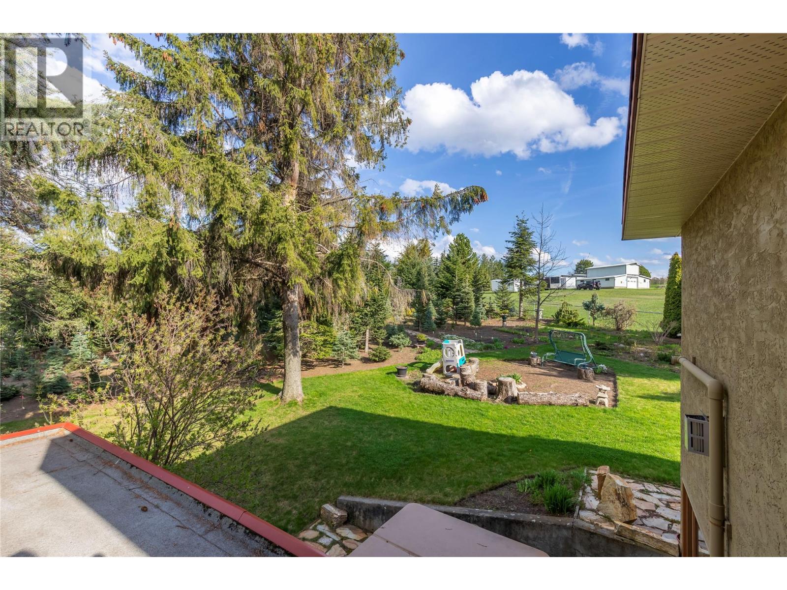 239 Stepping Stones Crescent, Spallumcheen, British Columbia  V1H 1X2 - Photo 56 - 10343769
