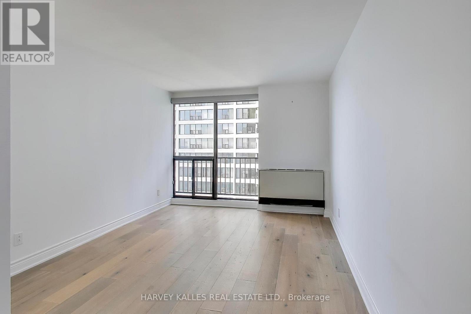 2804 - 33 Harbour Square, Toronto, Ontario M5J 2G2 - Photo 19 - C12433407