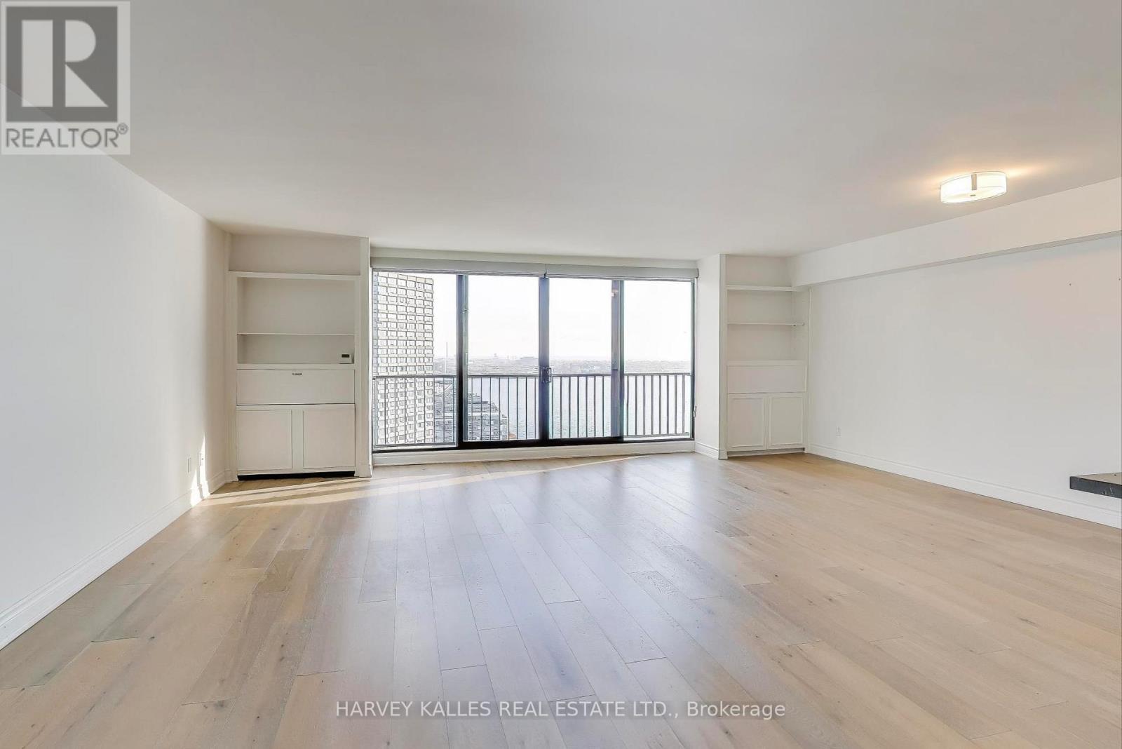 2804 - 33 Harbour Square, Toronto, Ontario M5J 2G2 - Photo 2 - C12433407