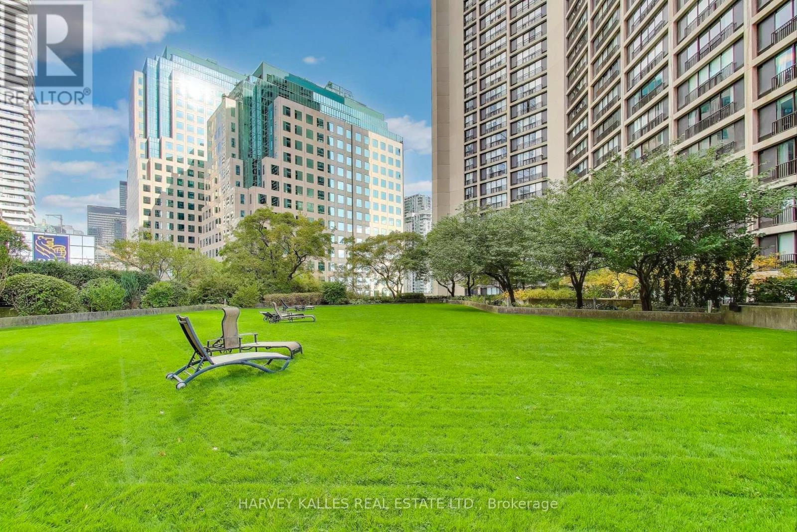 2804 - 33 Harbour Square, Toronto, Ontario M5J 2G2 - Photo 30 - C12433407