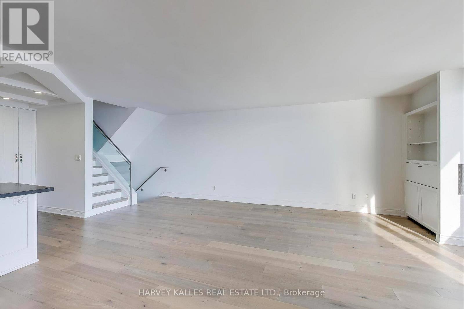 2804 - 33 Harbour Square, Toronto, Ontario M5J 2G2 - Photo 4 - C12433407